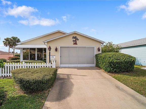 5th image of 702 Villita Ln