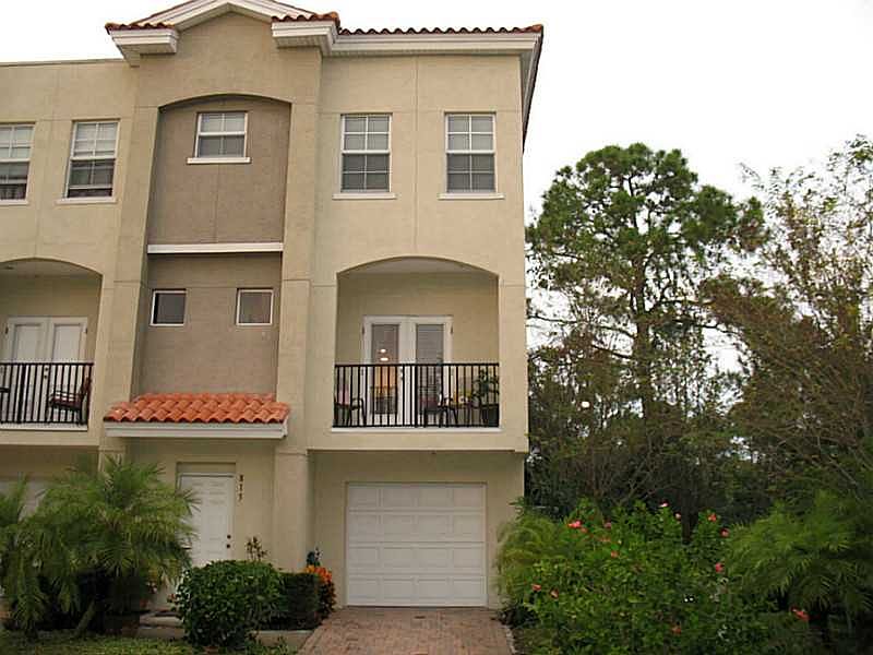 1st image of 815 100th Ave N #38