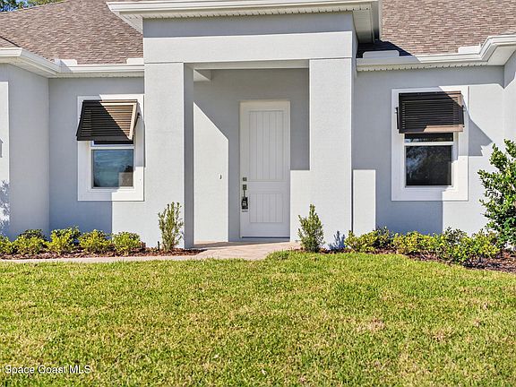 4th image of 7480 Sheridan Rd