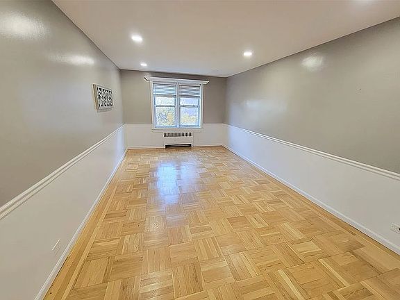 2nd image of 4499 Henry Hudson Pkwy W #4F