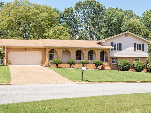 2nd image of 137 Rolling Hills Dr