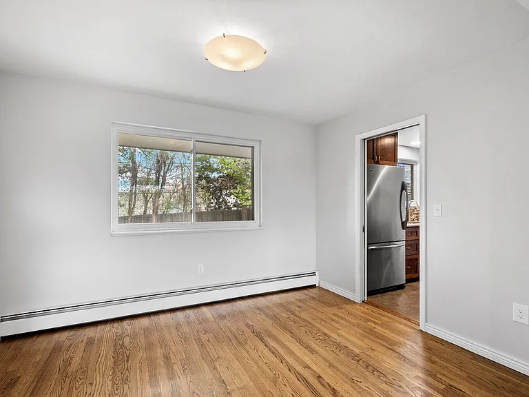 3570 S Hillcrest Dr — Photo 6