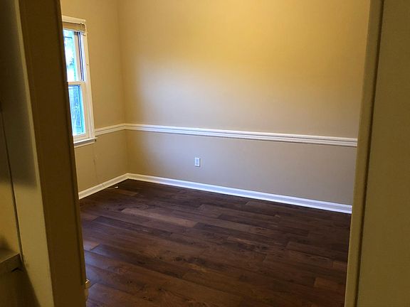 5th image of 807 Englewood Dr