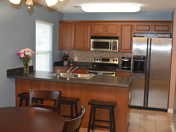 Kitchen - Dining