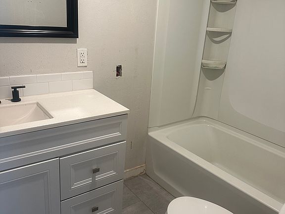 3rd image of 522 S 3rd Ave #1