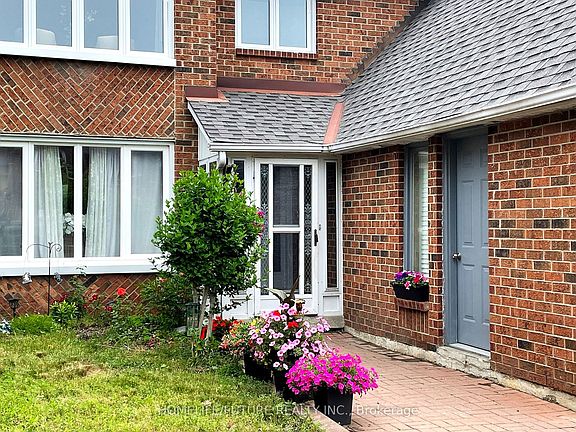 2nd image of 75 Calverley Trl
