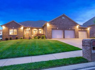 910 Raphael Dr, Evansville, IN 47725