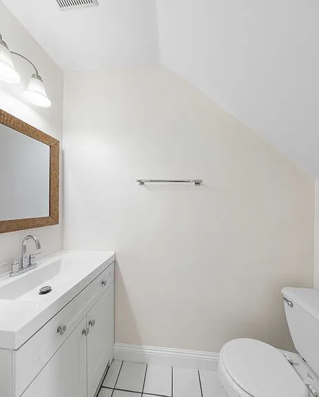 14112 Delano St #2 — Photo 7