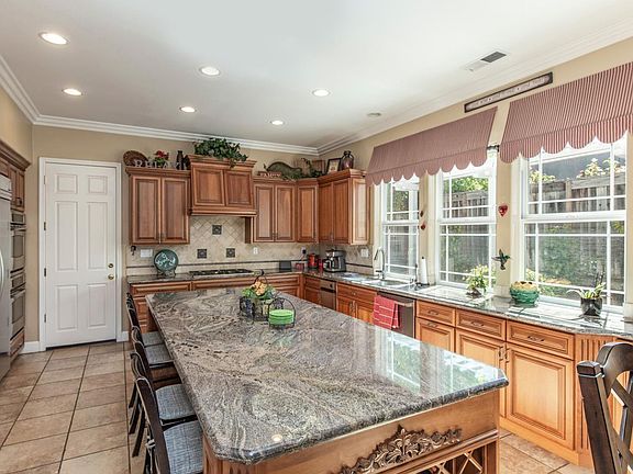 5th image of 7341 Old Toms Ct