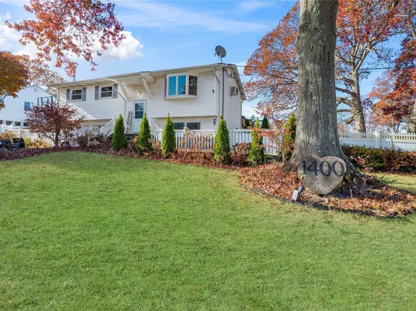 1400 Boston Avenue, Bay Shore, NY 11706