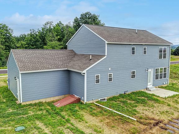 3rd image of 13 Estate Way