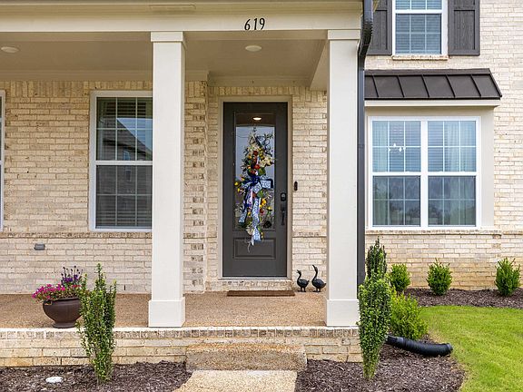 4th image of 619 Mount Laurel Dr