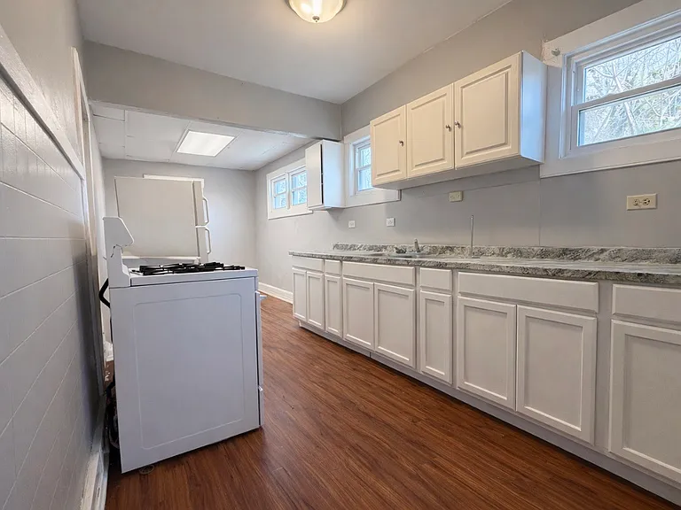 274 Chenango St #1 — Photo 9