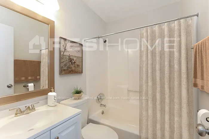 3321 Summer Wood Cir — Photo 13