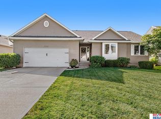 19701 Poppleton Ave, Omaha, NE 68130