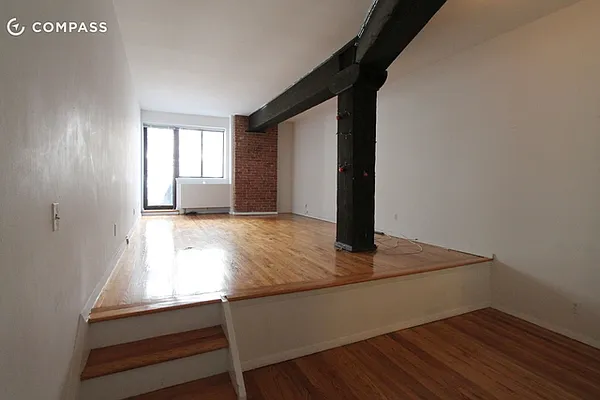 Rented by Compass | media 7