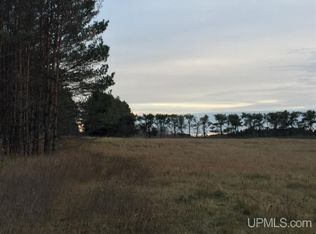 13.5 Lane, Bark River, MI 49807