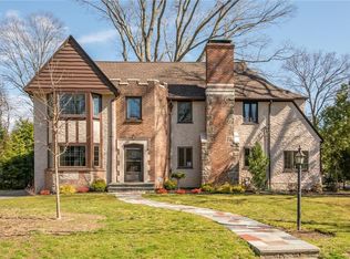 152 Brewster Rd, Scarsdale, NY 10583