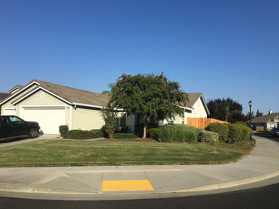 1400 BELDEN COURT