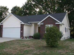 8029 Southview Meadows Dr, Mount Morris, MI 48458