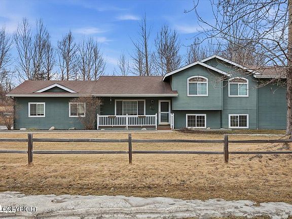 2nd image of 2119 N Kelso Ln