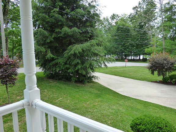 3rd image of 103 Juniper Dr