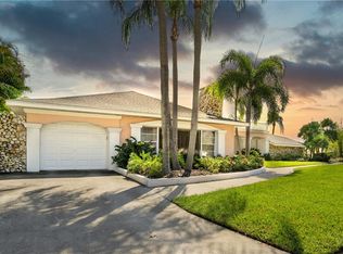 3905 Fontainebleau Dr, Tampa, FL 33607