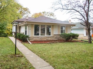4151 N 96th St, Wauwatosa, WI 53222