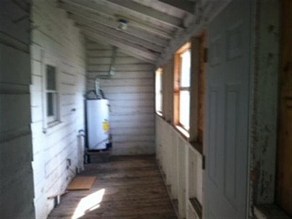 5th image of 207 N Bay Ave