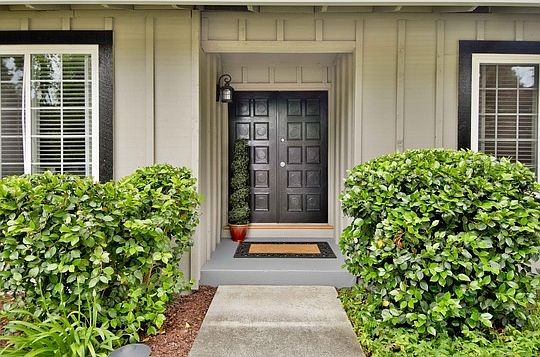 2nd image of 453 Saint Regis Dr