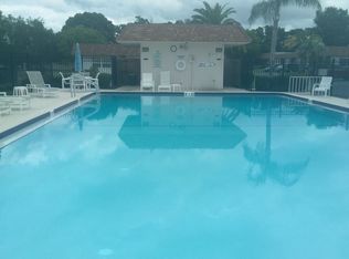 6050 Chesham Dr APT 6, New Port Richey, FL 34653