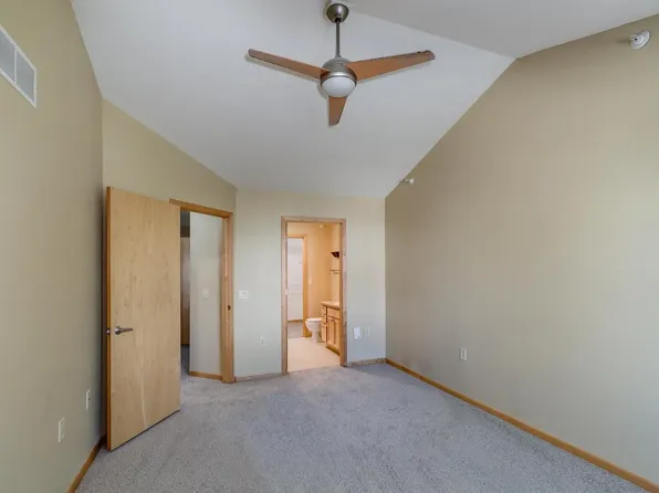 8261 Starr Grass Dr, Madison, WI 53719