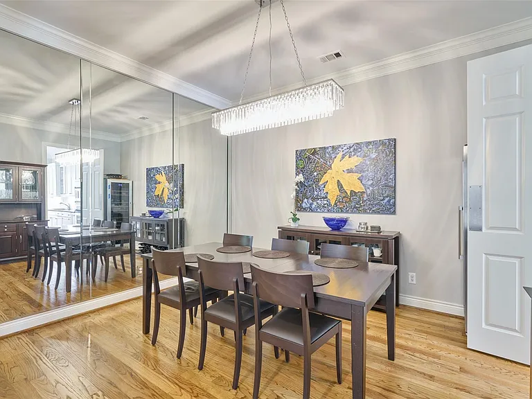 4028 Gramercy St — Photo 24
