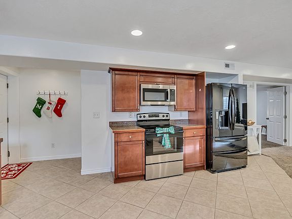 2nd image of 14354 S Copper Oaks Dr