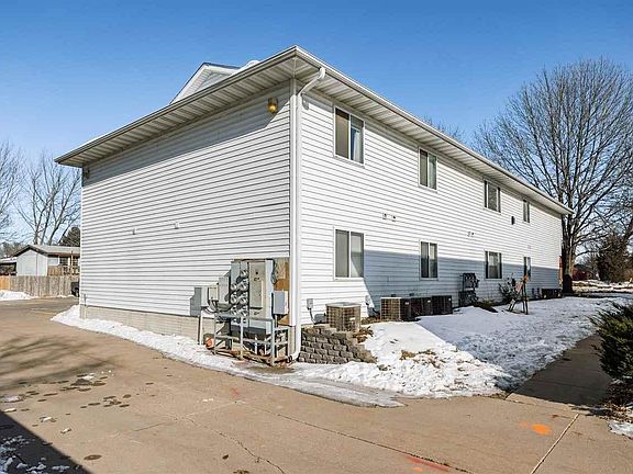 4th image of 457 N Front St APT 204