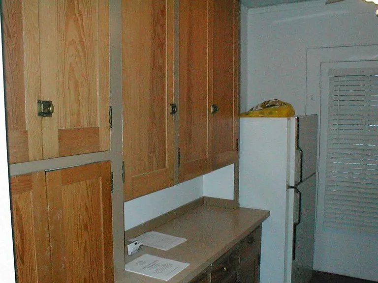 302 W Grand Ave #2 — Photo 9
