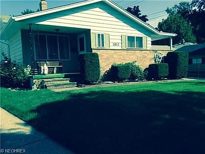 2nd image of 1017 E 178th St