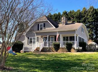 501 Wonderwood Dr, Gastonia, NC 28056