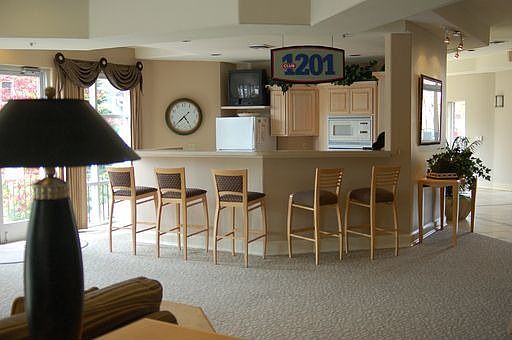 3rd image of 1110 NE 63rd Way Unit 2005