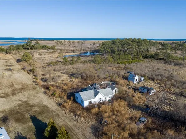 10380 Belvin Farm Rd, Hayes, VA 23072