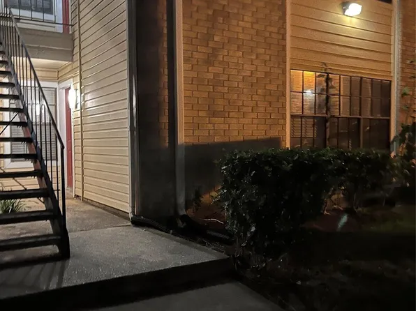 2750 Holly Hall St APT 505, Houston, TX 77054