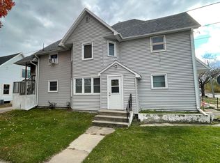 21 N Monroe Ave, Mason City, IA 50401