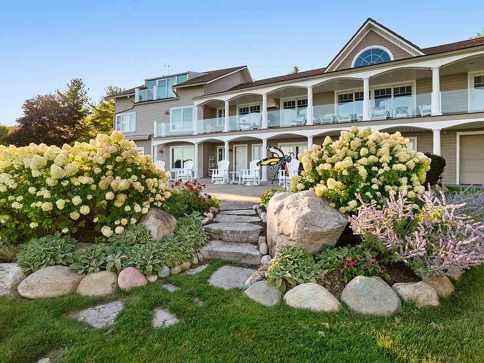 144 C & O Club Dr, Charlevoix, MI 49720 Zillow