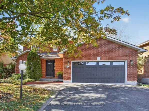 62 Trailway Cir, Ottawa, ON K2S 1E2