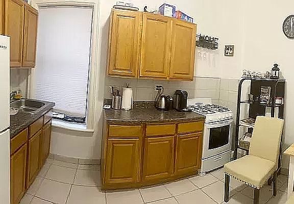 4th image of 43-39 39th Pl #14