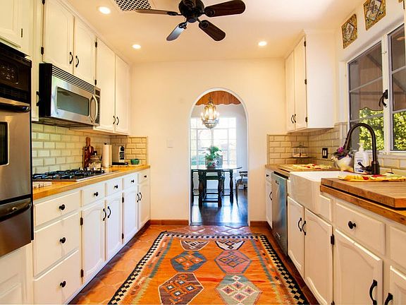 5th image of 251 E Ocotillo Ave