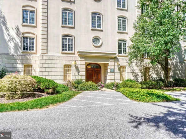 2025 S Queen St APT 231, York, PA 17403