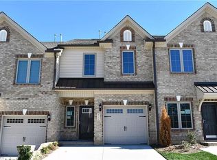 4350 Trotting Brook Ln, High Point, NC 27265