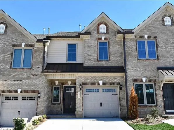 4350 Trotting Brook Ln, High Point, NC 27265