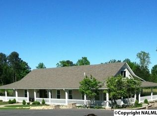 18570 Bartlett Rd, Athens, AL 35613